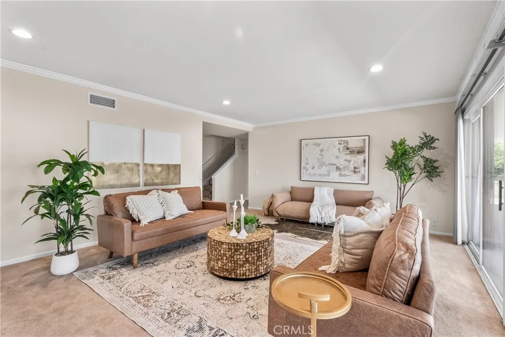 25001 Mackenzie Street, Laguna Hills, California 92653 home-pic-9